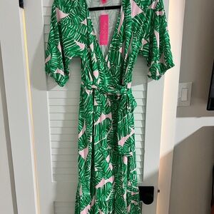 Lilly Pulitzer Green Wrap Tie Front Sundress wrap dress going bananas print